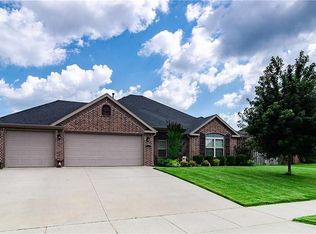 7723 Alivia Cir, Springdale, AR 72762