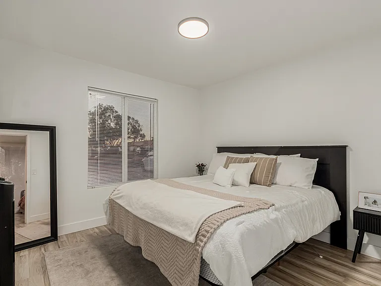 429 S Gaylord — Photo 15