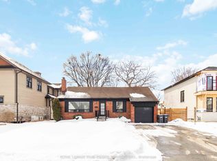 2046 Redan Dr, Mississauga, ON L4Y1N8