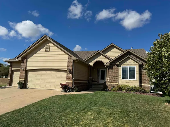 2135 N Prairie View Ct, El Dorado, KS 67042