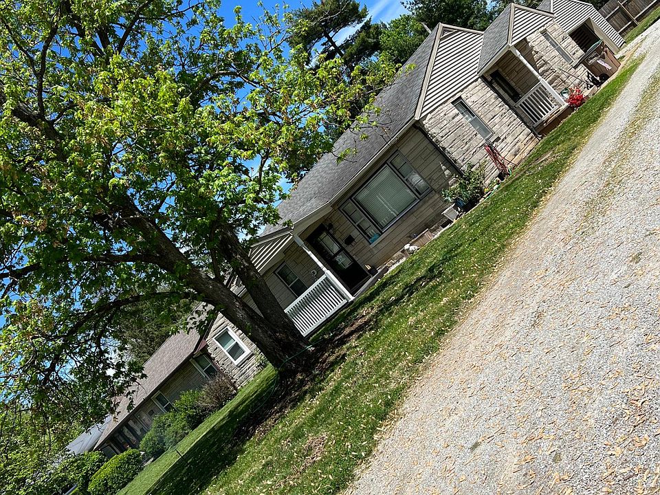 2nd image of 2531 Lafayette Ave