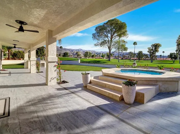 9721 Siwanoy Dr, Desert Hot Springs, CA 92240