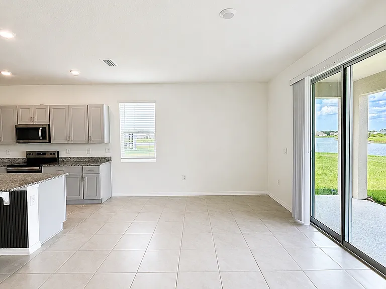 1470 Isleta Loop — Photo 7