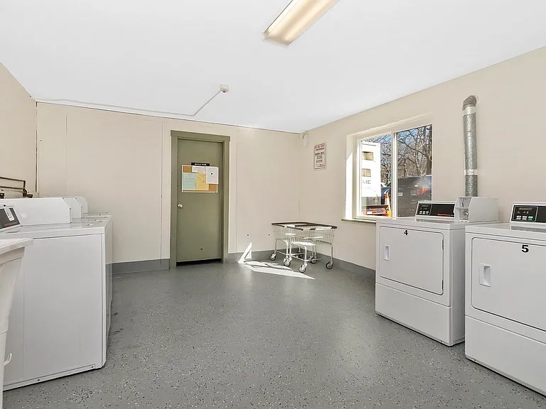 197 Kent St #23 — Photo 7