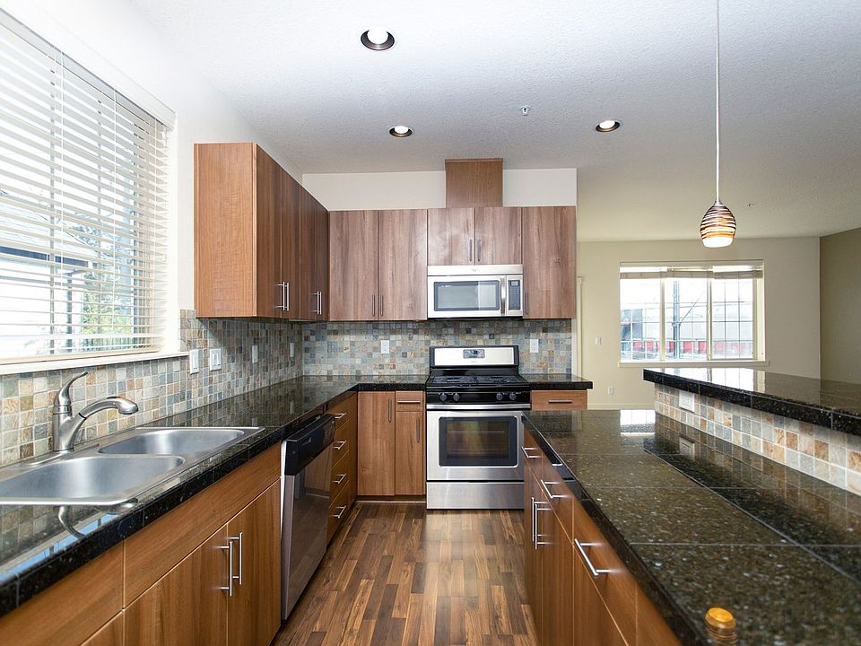 1st image of 7894 NE Miriam Way