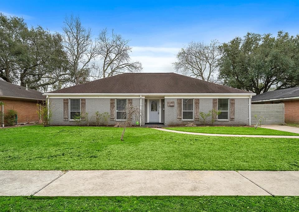 1st image of 5727 Cerritos Dr