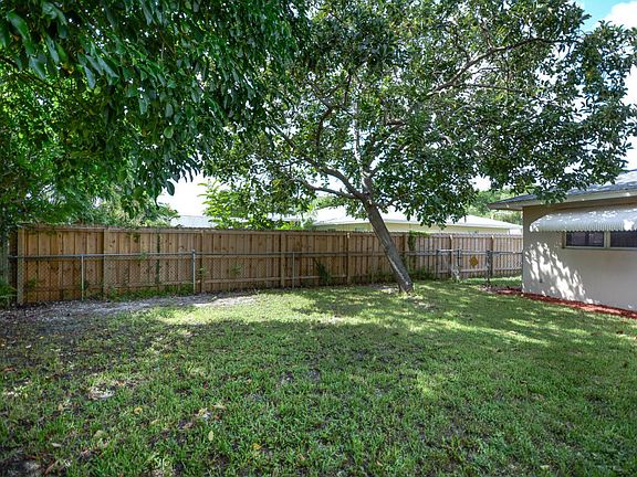 493 Dover Rd Jupiter FL 33469-large-003-