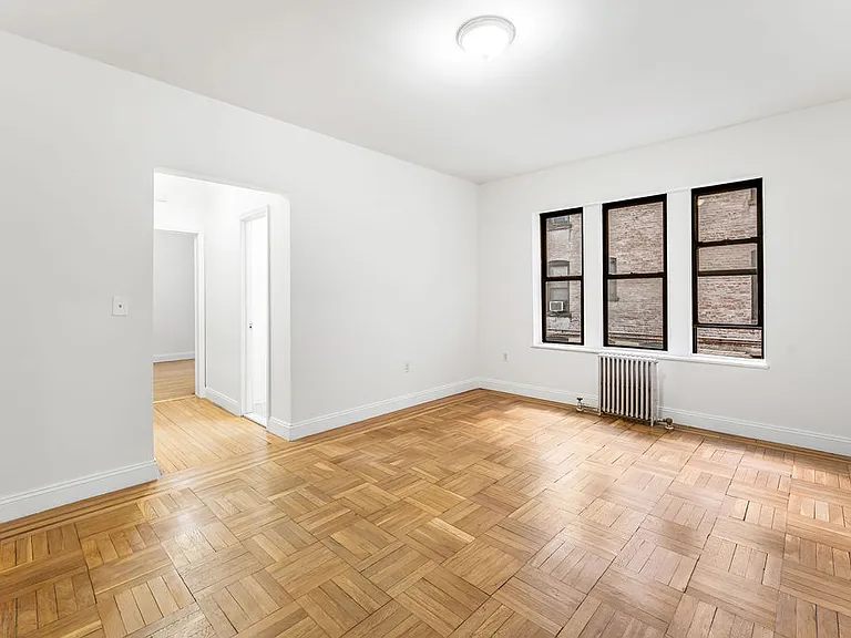 333 Fairmount — Photo 22