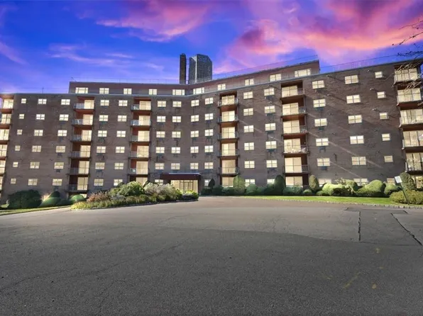 1 Lakeview Drive #4M, Peekskill, NY 10566