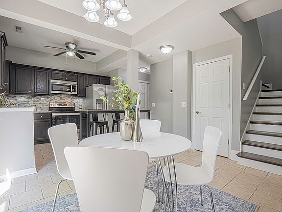 3rd image of 7148 Arbor Leaf Ln