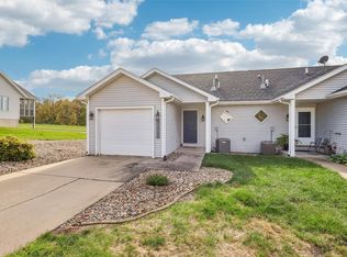 2310 Bos Landen Dr, Pella, IA 50219