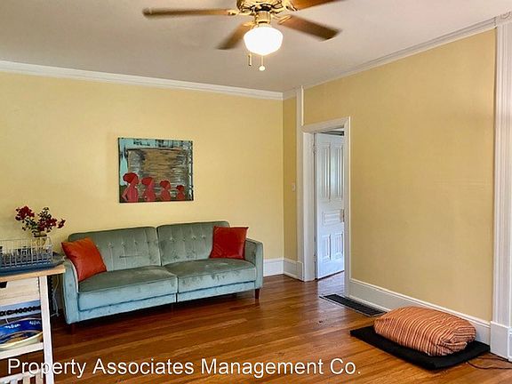 4th image of 251 S Auburn St #C