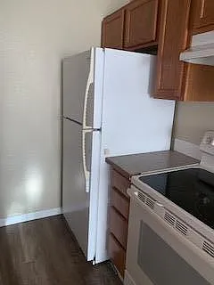 2 bed, 1.5 bath, $1,550 — Photo 2