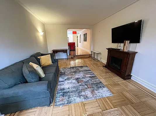 Rented by Apartment Luxe Realty Group, Inc | media 1