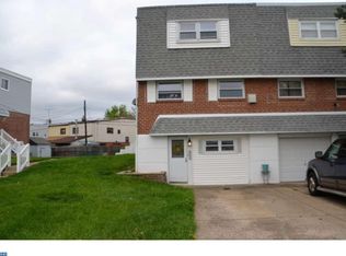 843 Lawler St, Philadelphia, PA 19116