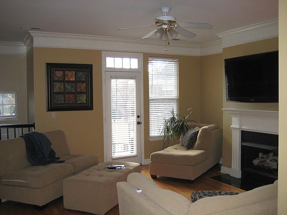 Living Room Facing Front Deck