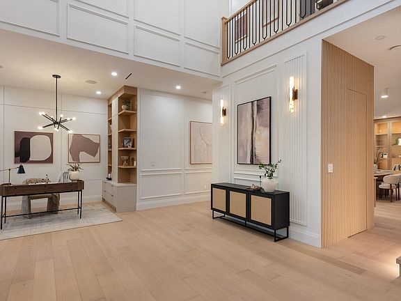 5th image of 805 Prospect St