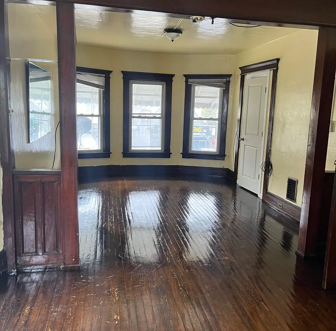 3 bed, 2404 sqft, $950 — Photo 4