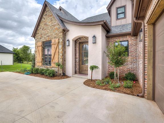 2nd image of 3394 Red Ridge Dr