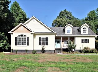151 Radford Ln, Reidsville, NC 27320