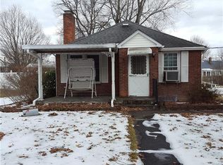 117 Chestnut Dr, New Windsor, NY 12553