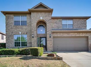 612 Catalpa Rd, Fort Worth, TX 76131