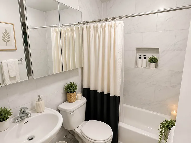 114 E 4th St #6 — Photo 5