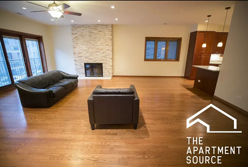 3 bed, 2.5 bath, $4,975 — Photo 3