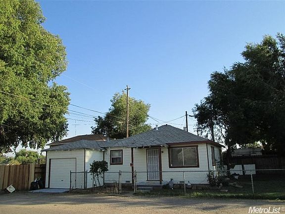 2nd image of 2235 N Myran Ave