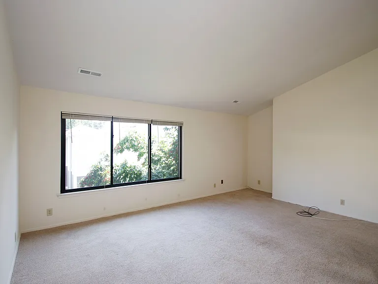48 Lawson Ln #48 — Photo 13