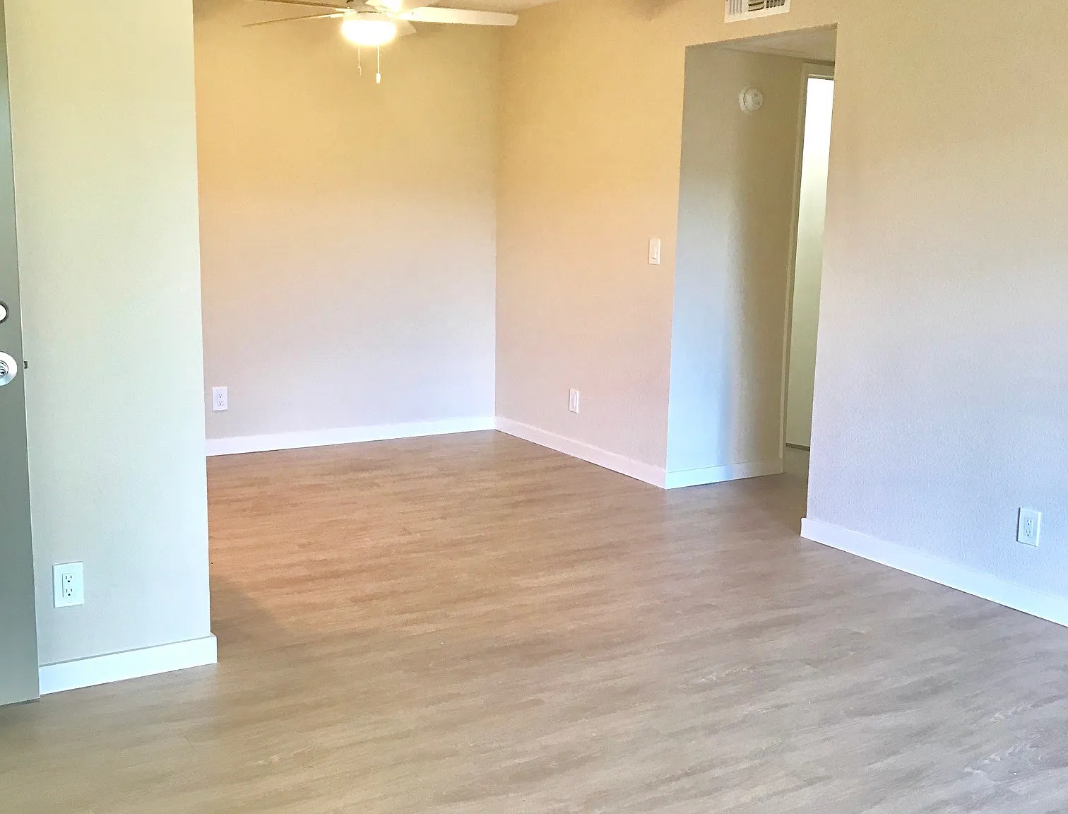 Muir Park Condos — Photo 4