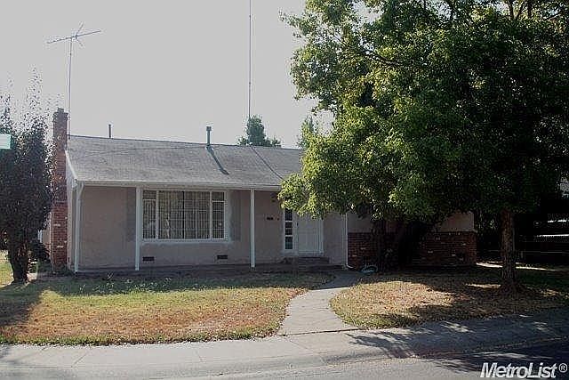 2nd image of 4601 Staggs Way