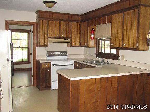5th image of 1072 Pine Dr