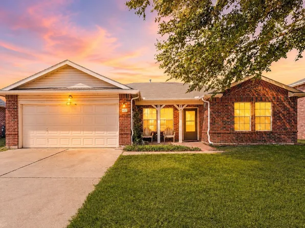 632 Partridge Dr, Saginaw, TX 76131