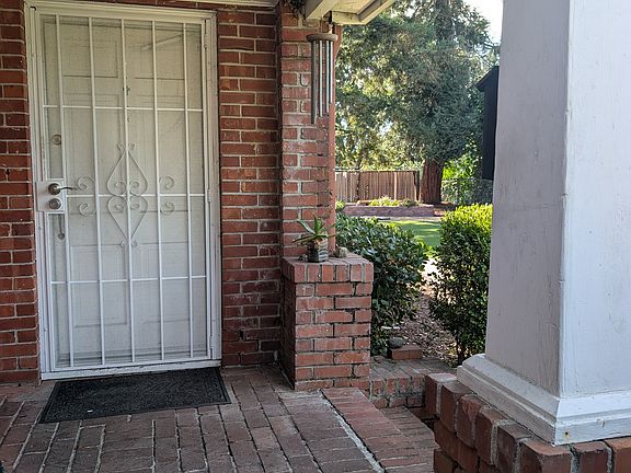 4th image of 3878 Chestnut Ave