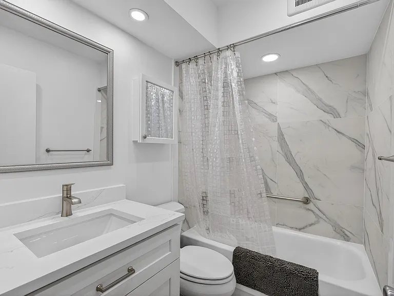 100 Shore Ct #208 — Photo 44