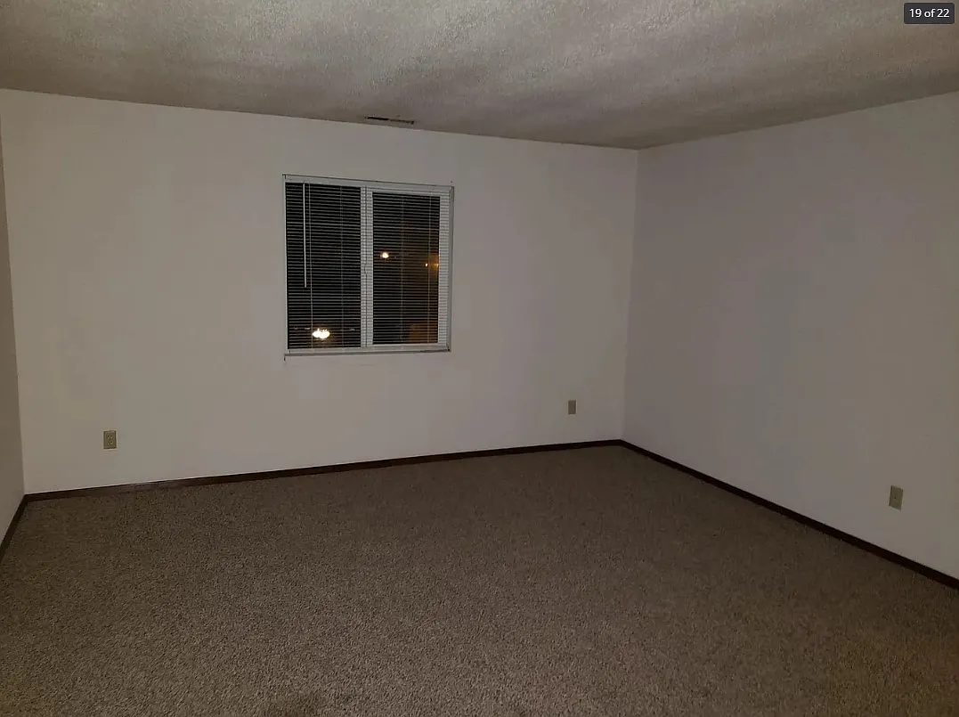 2 bed, 1.5 bath, 800 sqft, $825 — Photo 4