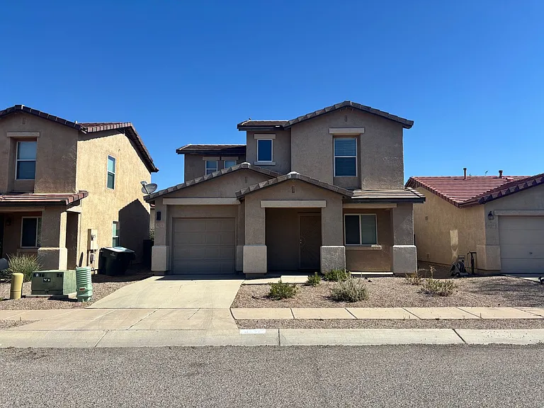 4275 E Parting Waters Way — Photo 1
