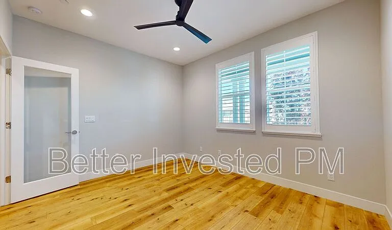 1437 Oak Cir — Photo 35