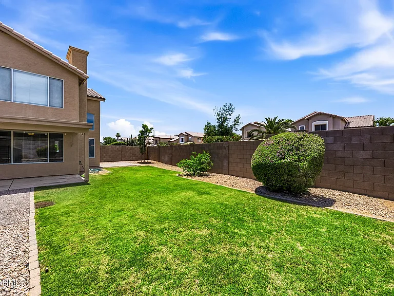 3906 E Kimberly Way — Photo 19