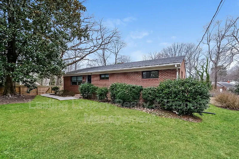 147 Harmon Ave