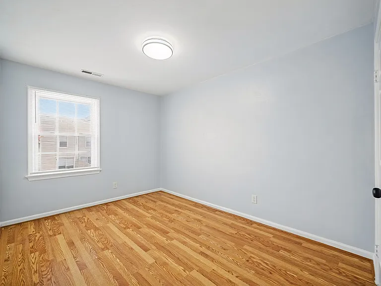 254 Weller Blvd — Photo 28