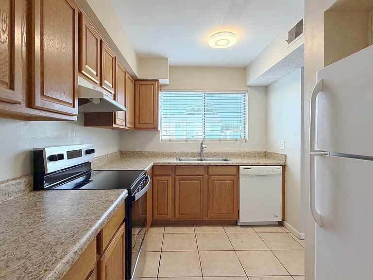 12346 Fox Hound Ct — Photo 7