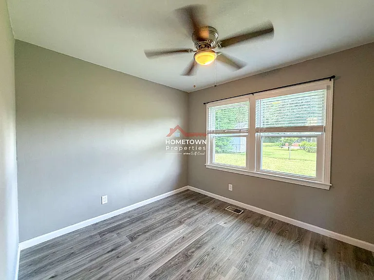 1815 Hallmark Dr — Photo 21