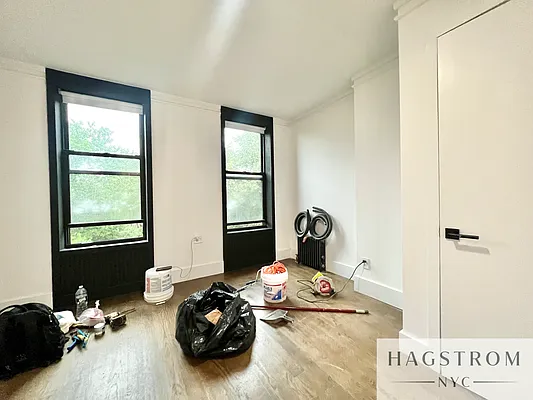 Rented by Hagstrom Management Inc | media 19