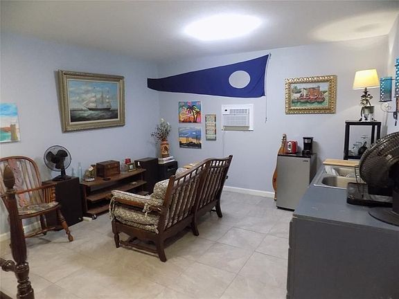 5th image of 1628 Avenue K