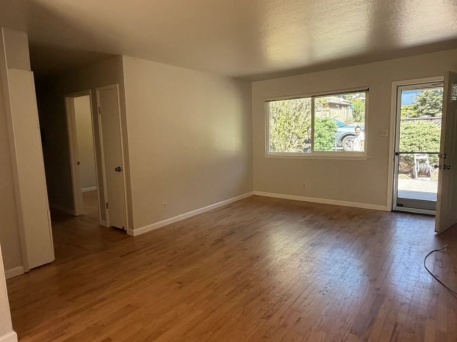 2 bed, 900 sqft, $2,750 — Photo 2