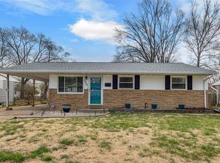 1700 Crowder Dr, Florissant, MO 63031