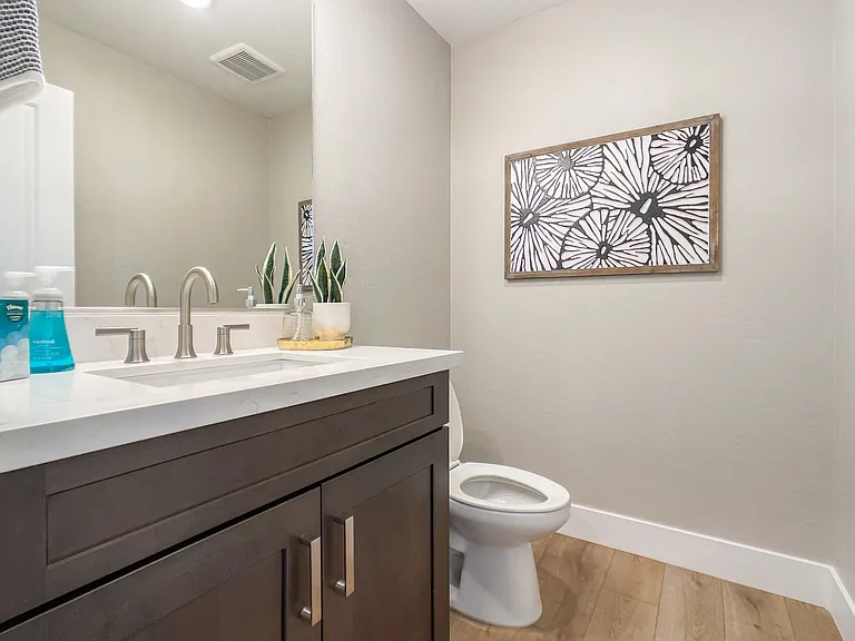 8031 N 14th Pl — Photo 7