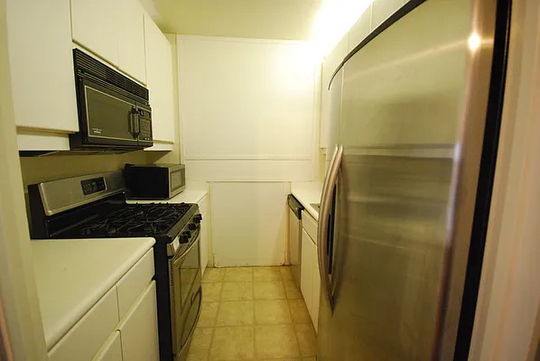 Rented by Luxury Habitat | media 25